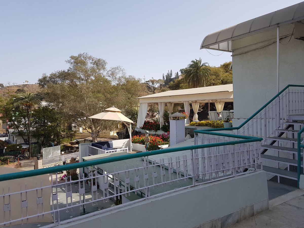 Hotel Karnavati Маунт-Абу Экстерьер фото