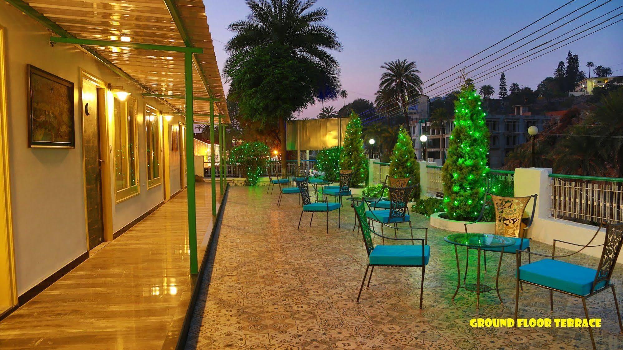 Hotel Karnavati Маунт-Абу Экстерьер фото